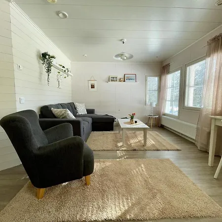 Ahonlaita Paritalo Kaksio Saunalla 60m2 * クーサモ