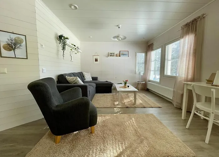 Ahonlaita Paritalo Kaksio Saunalla 60m2 * كوسامْوُ