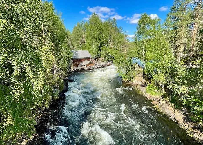 Ahonlaita Paritalo Kaksio Saunalla 60m2 * كوسامْوُ